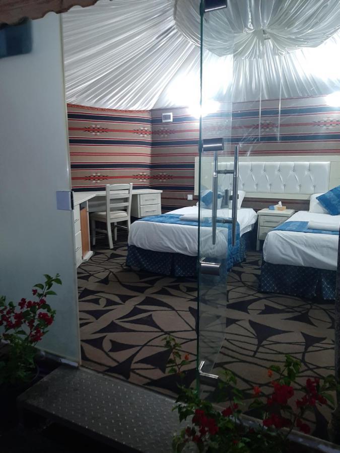 The Rock Camp Petra Hotel Wadi Musa Ngoại thất bức ảnh