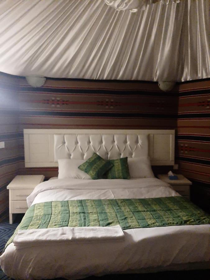 The Rock Camp Petra Hotel Wadi Musa Ngoại thất bức ảnh